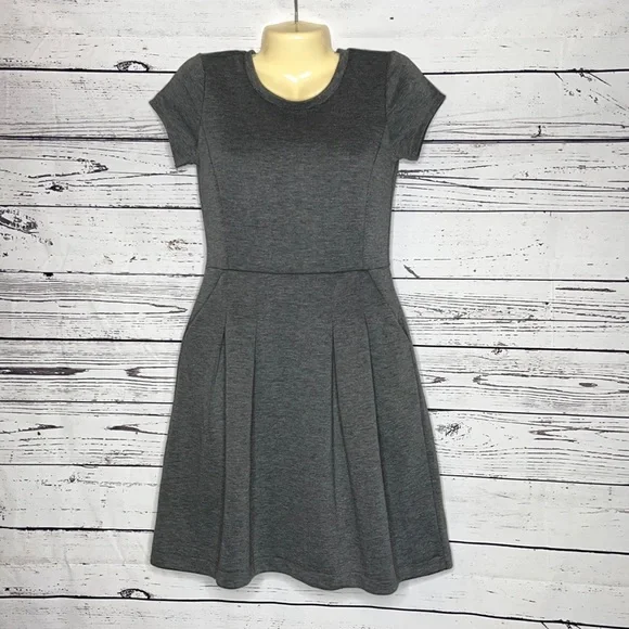 halogen pleated dress Halogen Vest Bodice Pleated Dress In Baritone Blue - 30% Off